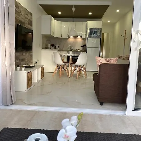 Mareverde 公寓式酒店 阿德耶