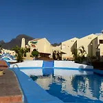 Mareverde Aparthotel 3*